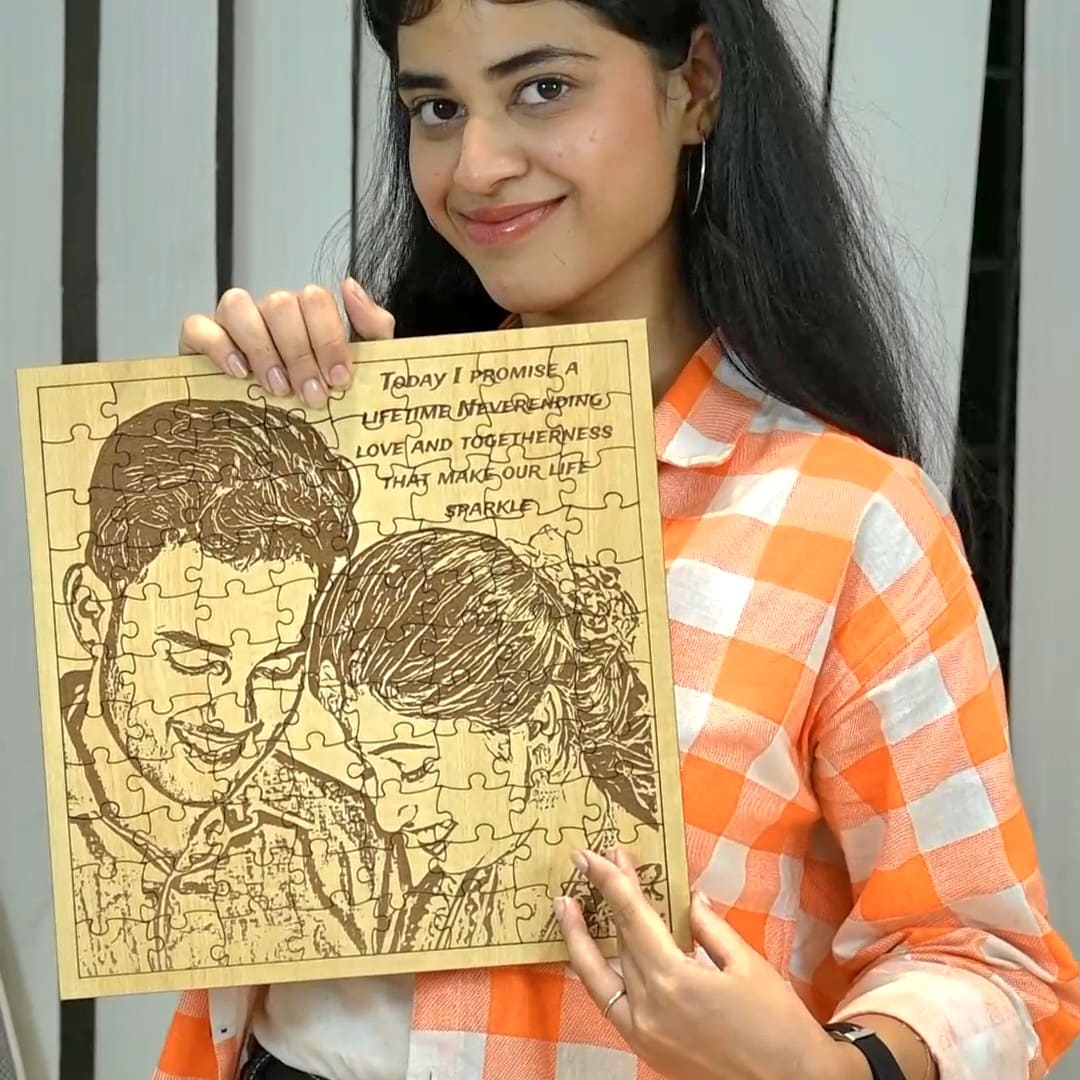 Photo Customized Wooden Carved puzzle for friends and couples for gifting